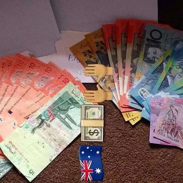 Australian Dollars3